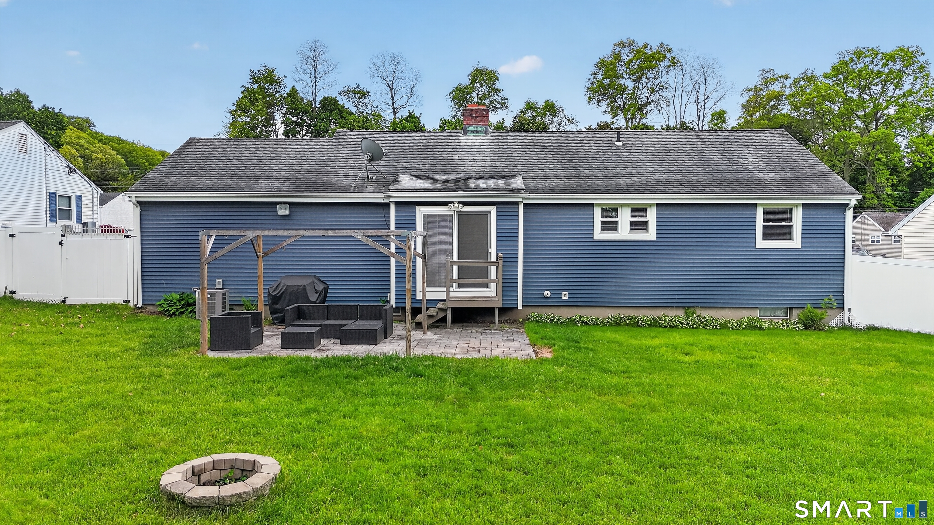 112 Brentwood Road Newington, CT 06111 - Photo 28 of 30