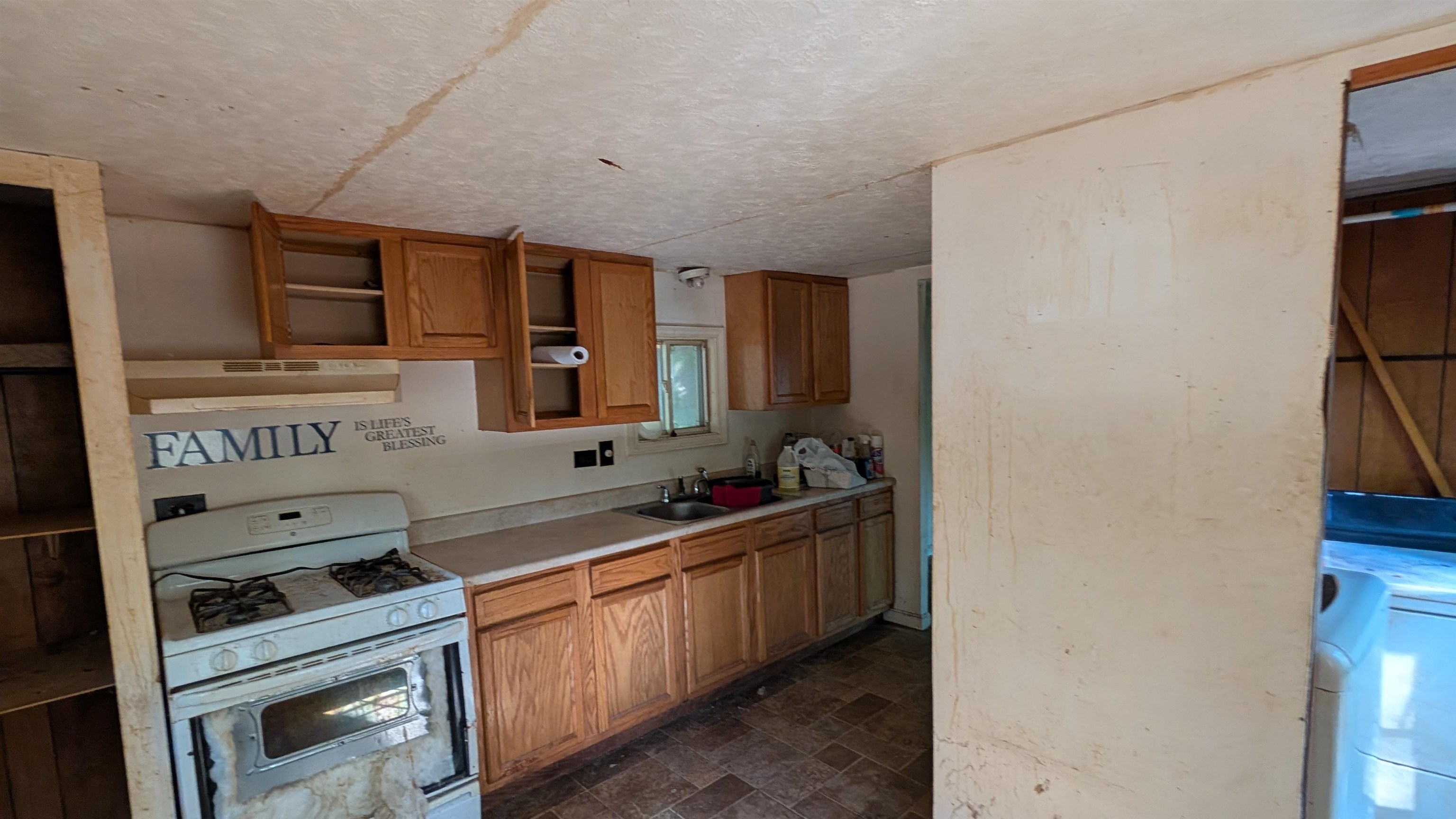 8 Hubbard Road Deering, NH 03244 - Photo 7 of 8