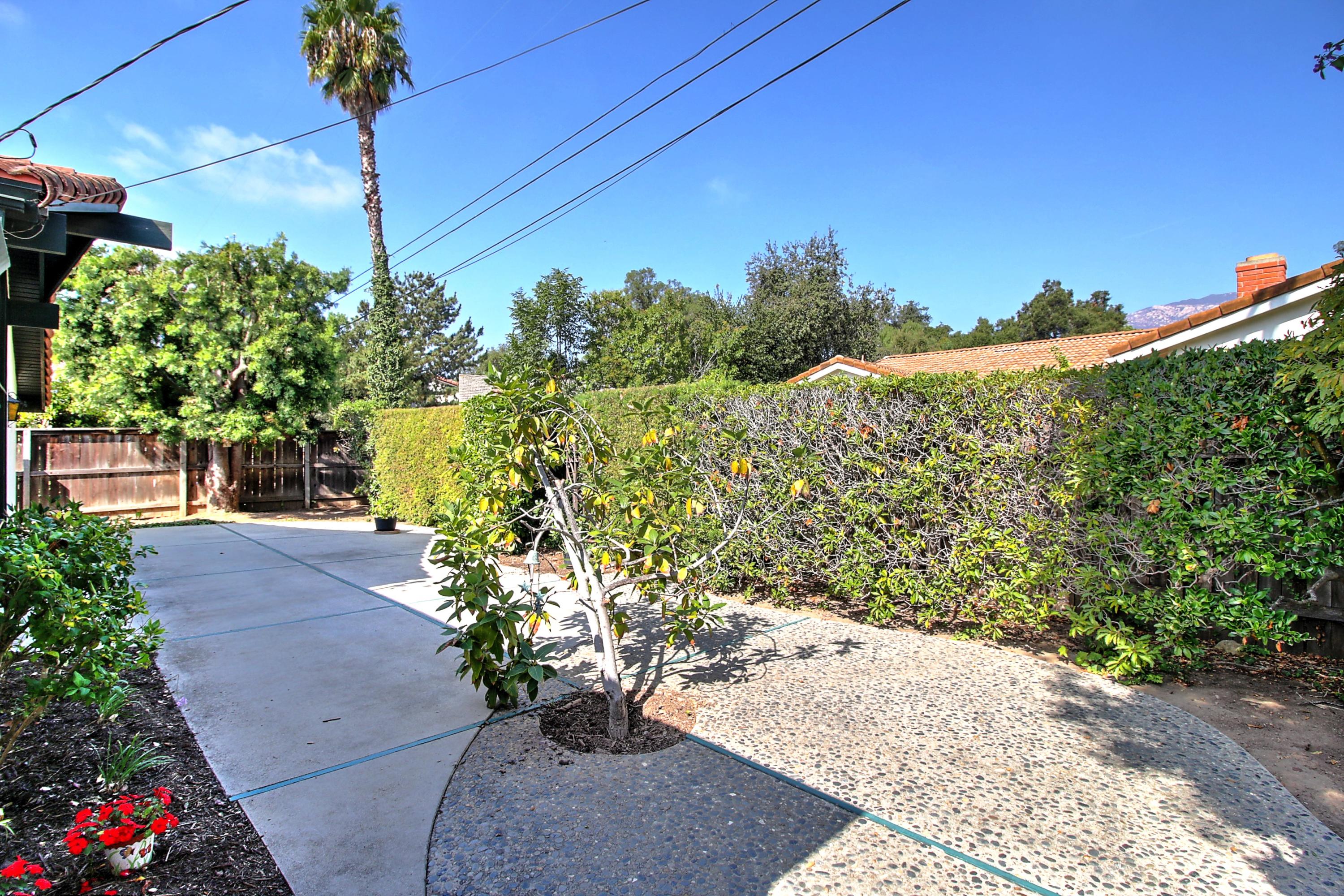 413 North Ontare Road Santa Barbara, CA 93105 - Photo 23 of 24 Rear patio (2)