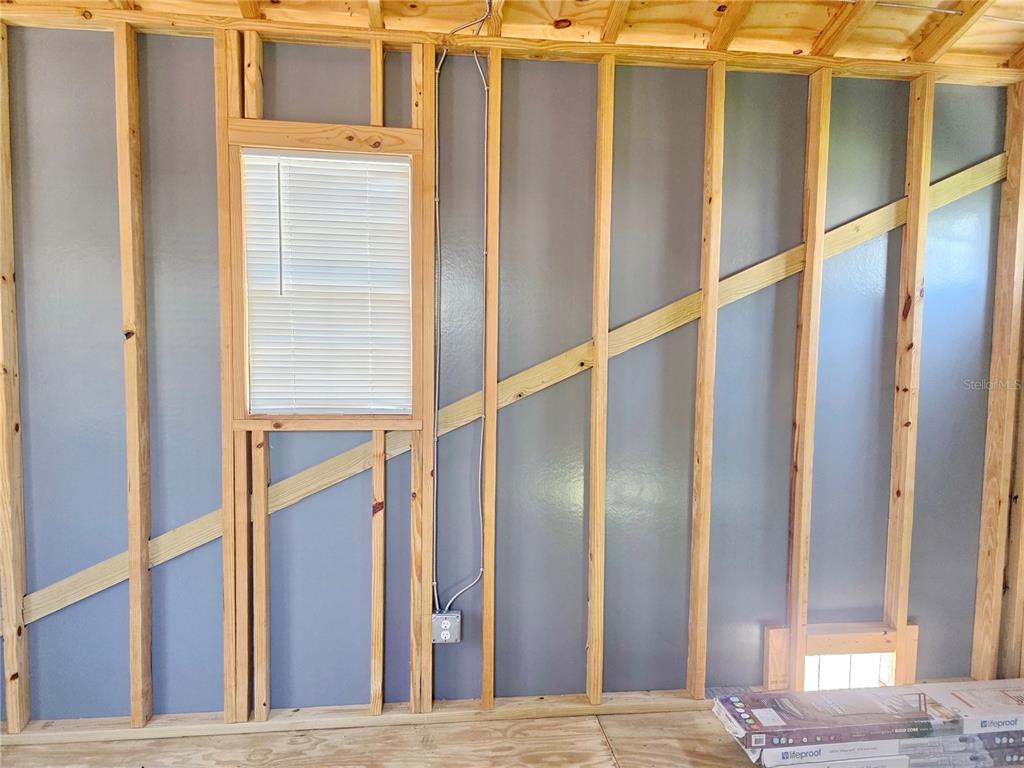 515 Southwest 39th Trace, Unit 89 Okeechobee, FL 34974 - Photo 9 of 12 a view of balcony