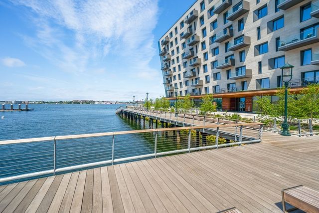 $4,800,000 | 300 Pier 4 Blvd., Unit 5D, Boston, MA 02210