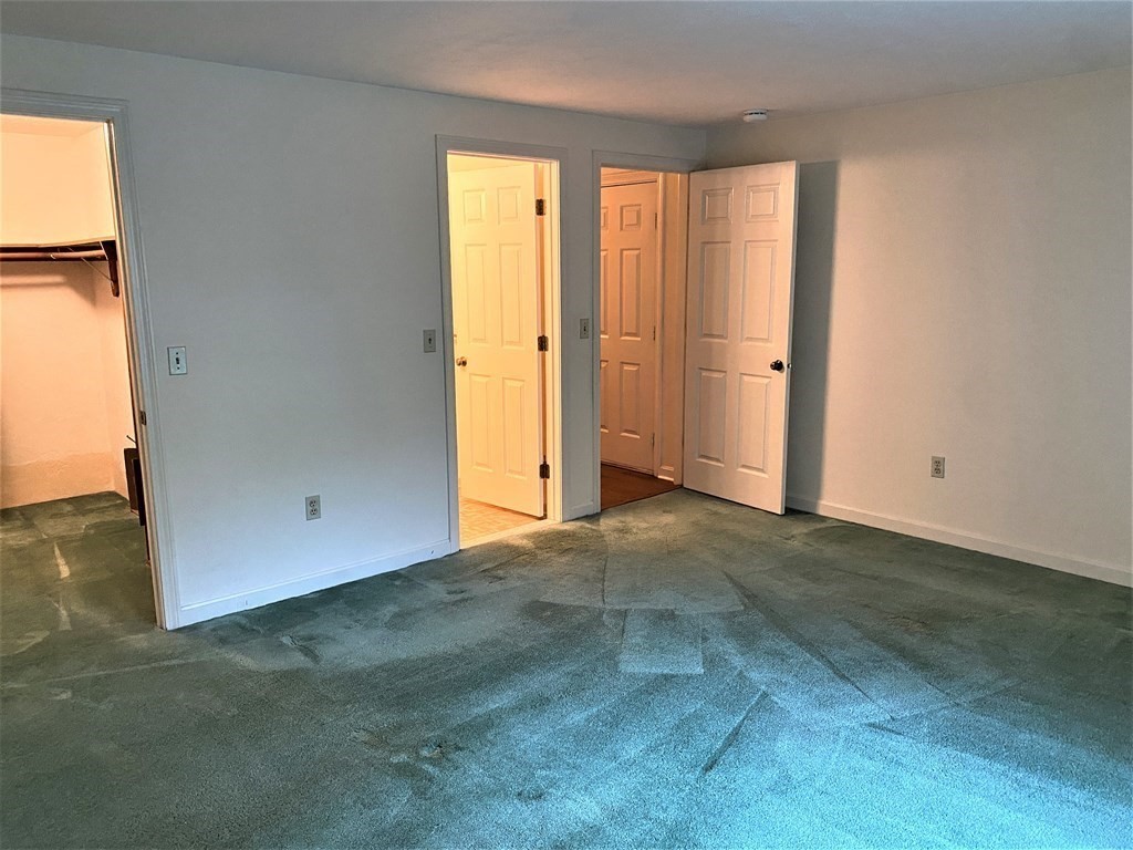 202 Ridgefield Circle, Unit C Clinton, MA 01510 - Photo 12 of 24 Gallery Image 12