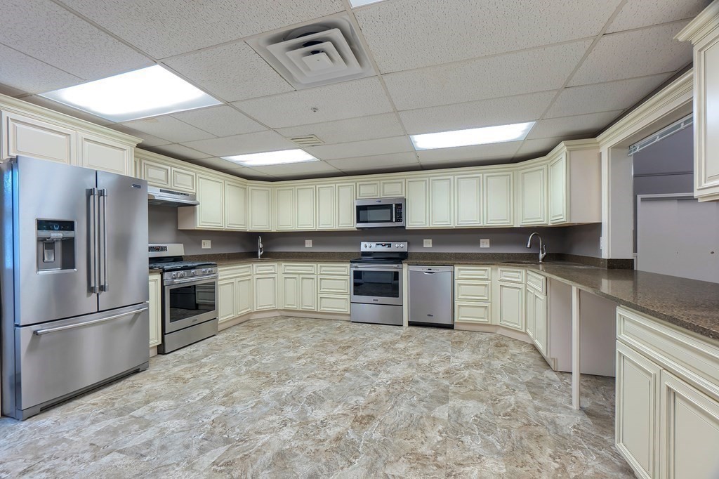 202 Ridgefield Circle, Unit C Clinton, MA 01510 - Photo 20 of 24 Gallery Image 20