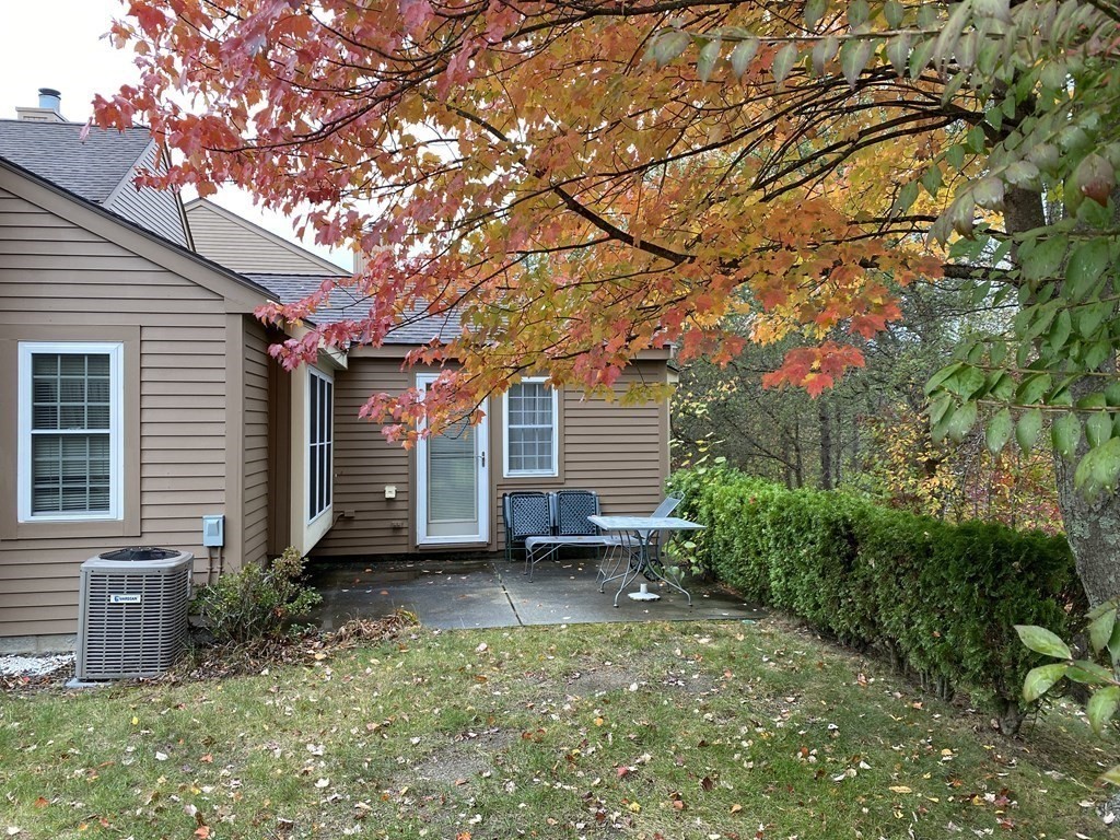 202 Ridgefield Circle, Unit C Clinton, MA 01510 - Photo 2 of 24 Gallery Image 2