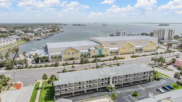 $225,000 | 340 Causeway Boulevard, Unit 105, Dunedin, FL 34698