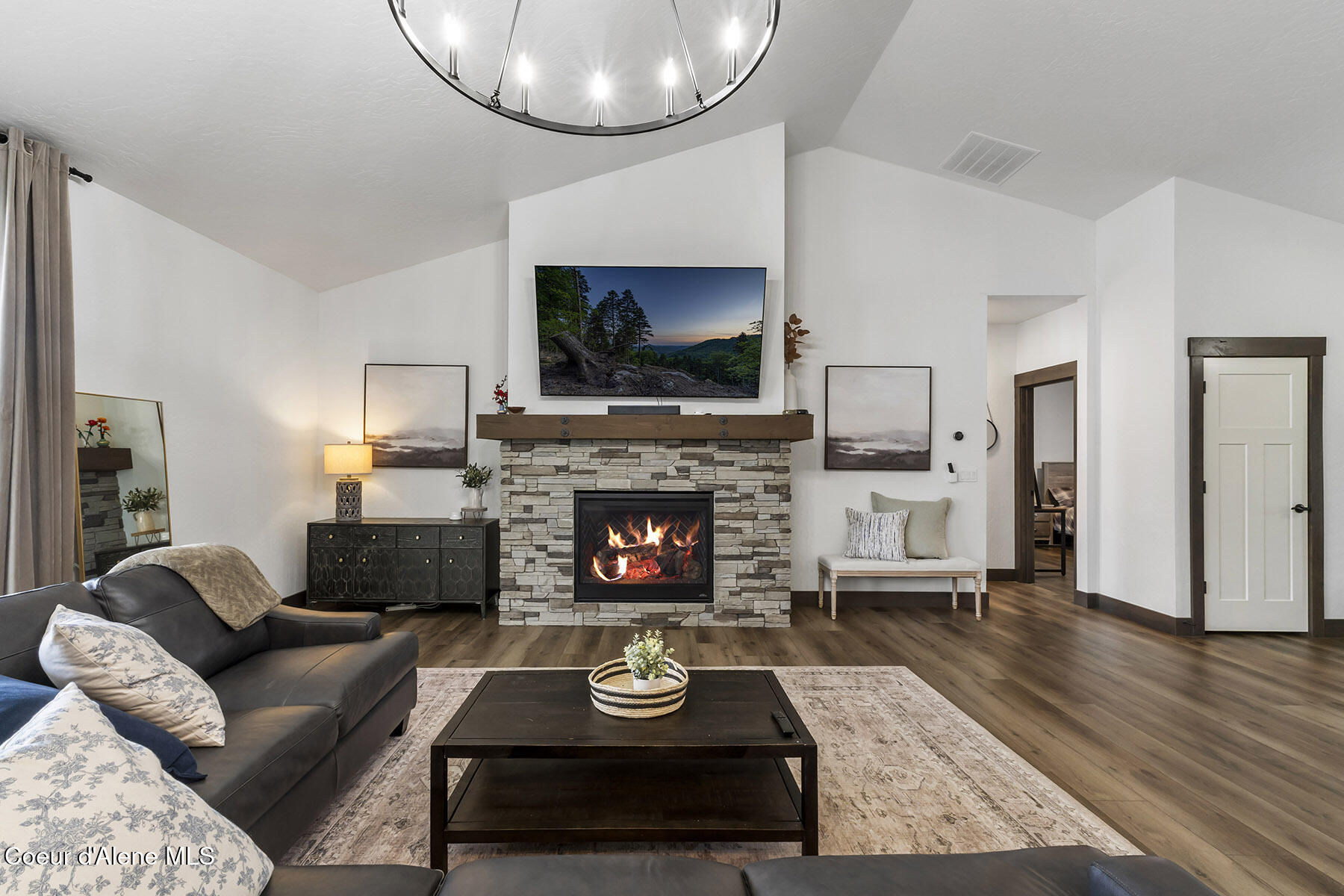 8781 West Seed Loop Rathdrum, ID 83858 - Photo 13 of 40 Vaulted Living Room Fireplace