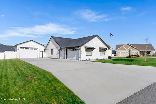 $925,000 | 8781 West Seed Loop, Rathdrum, ID 83858