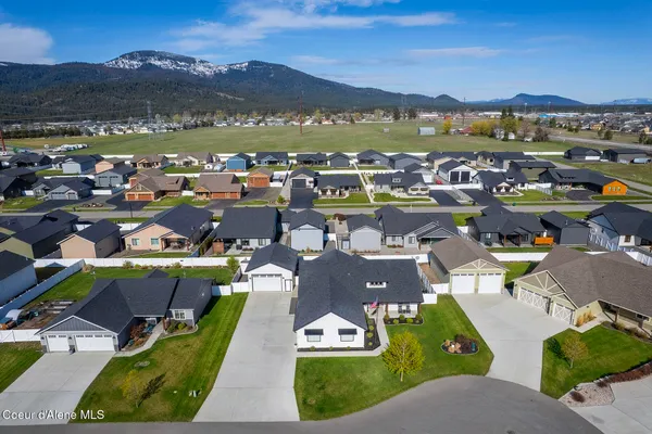 $925,000 | 8781 West Seed Loop, Rathdrum, ID 83858