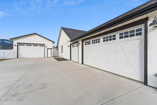 $925,000 | 8781 West Seed Loop, Rathdrum, ID 83858