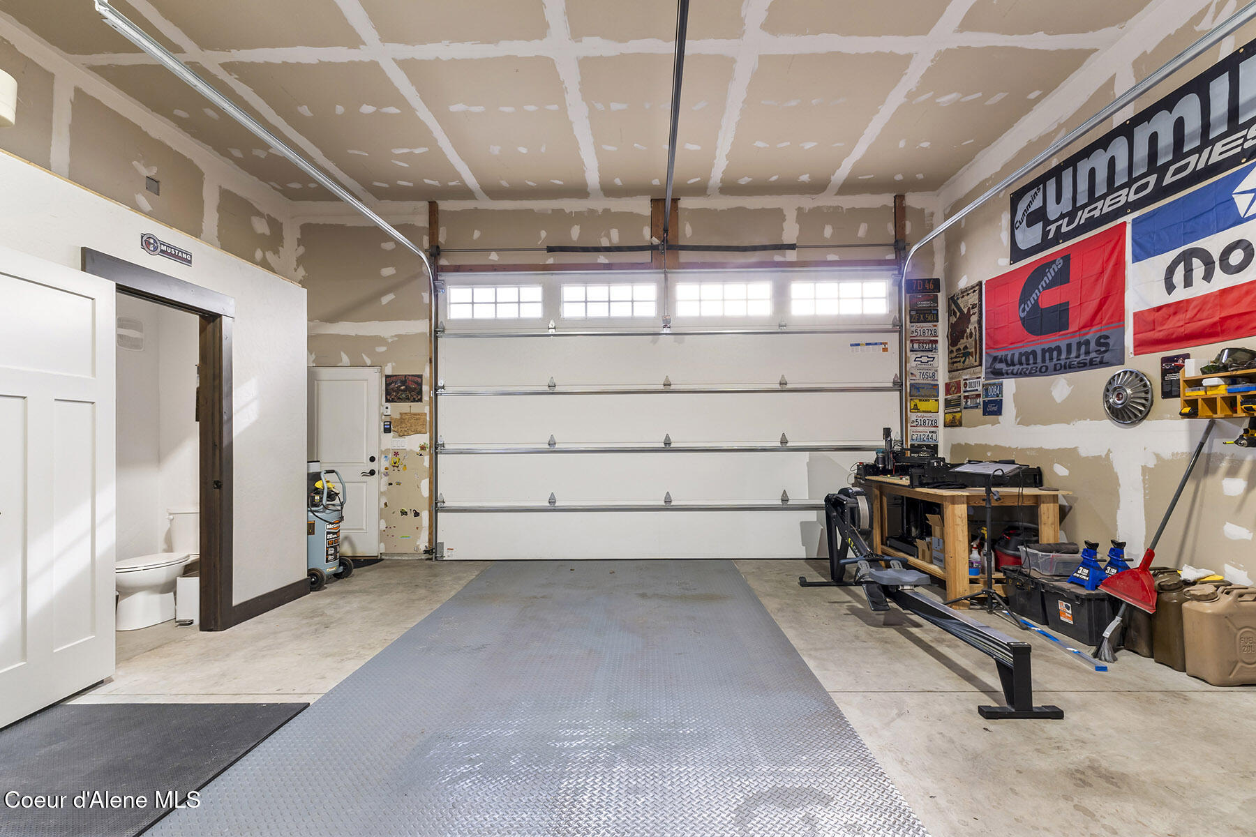 8781 West Seed Loop Rathdrum, ID 83858 - Photo 37 of 40 Spacious 24x30 Shop Interior