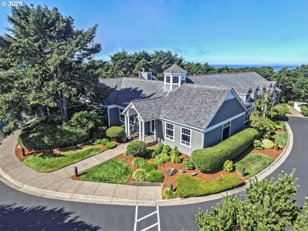 5920 Southwest Arbor Drive Newport, OR 97366 - Photo 39 of 48 Community Club House