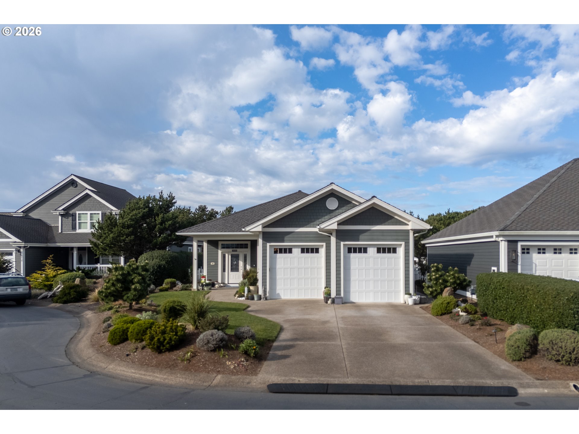 5920 Southwest Arbor Drive Newport, OR 97366 - Photo 9 of 48 Garage