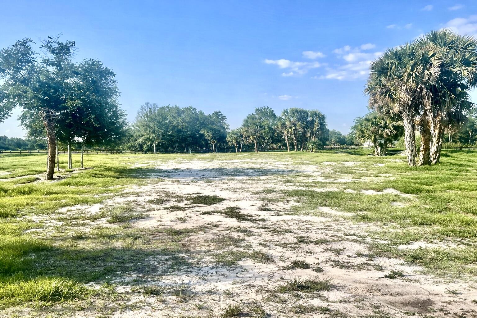 2452 Southeast 130th Way Okeechobee, FL 34974 - Photo 10 of 17 Pad