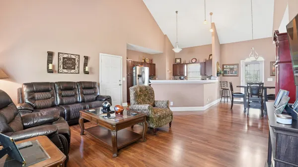 $429,900 | 3207 Meadowhill Drive, Murfreesboro, TN 37130