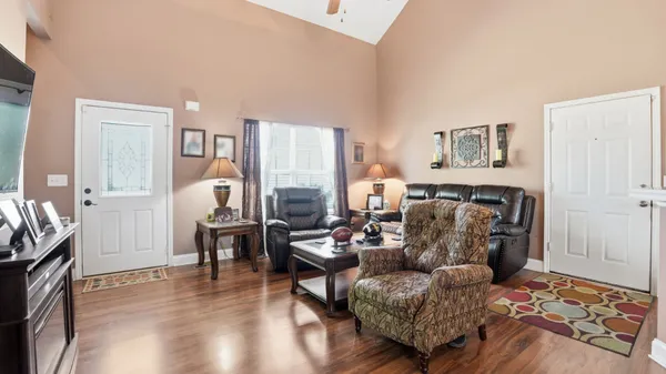 $429,900 | 3207 Meadowhill Drive, Murfreesboro, TN 37130