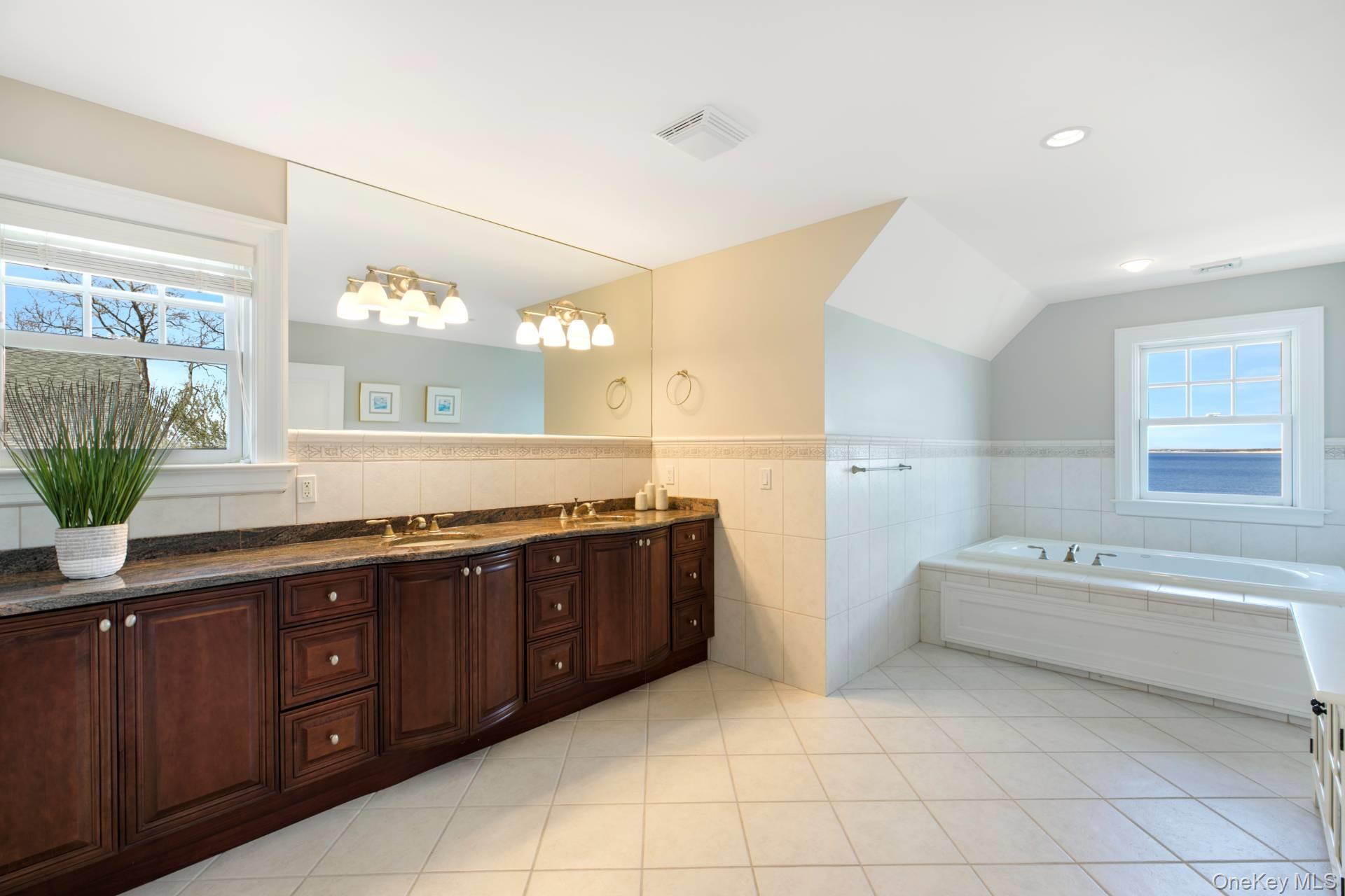 7225 Nassau Point Road Cutchogue, NY 11935 - Photo 17 of 27