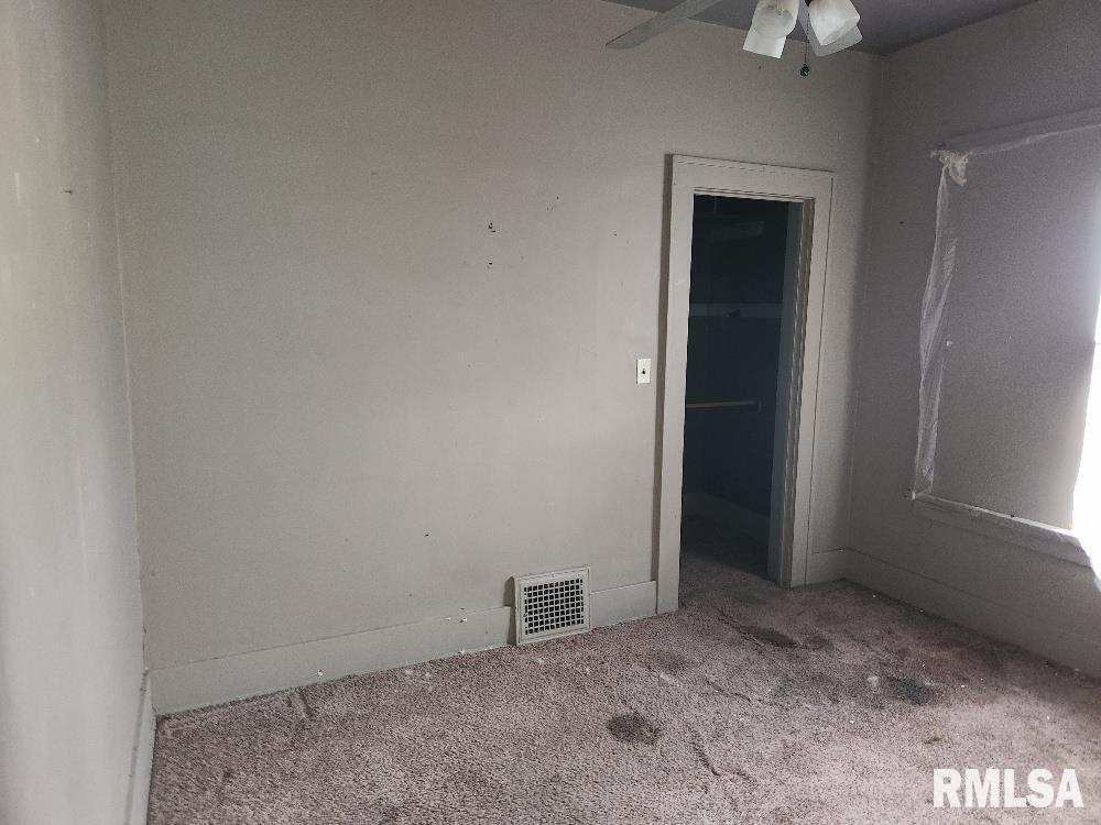 215 North 8th Street Mount Vernon, IL 62864 - Photo 15 of 27