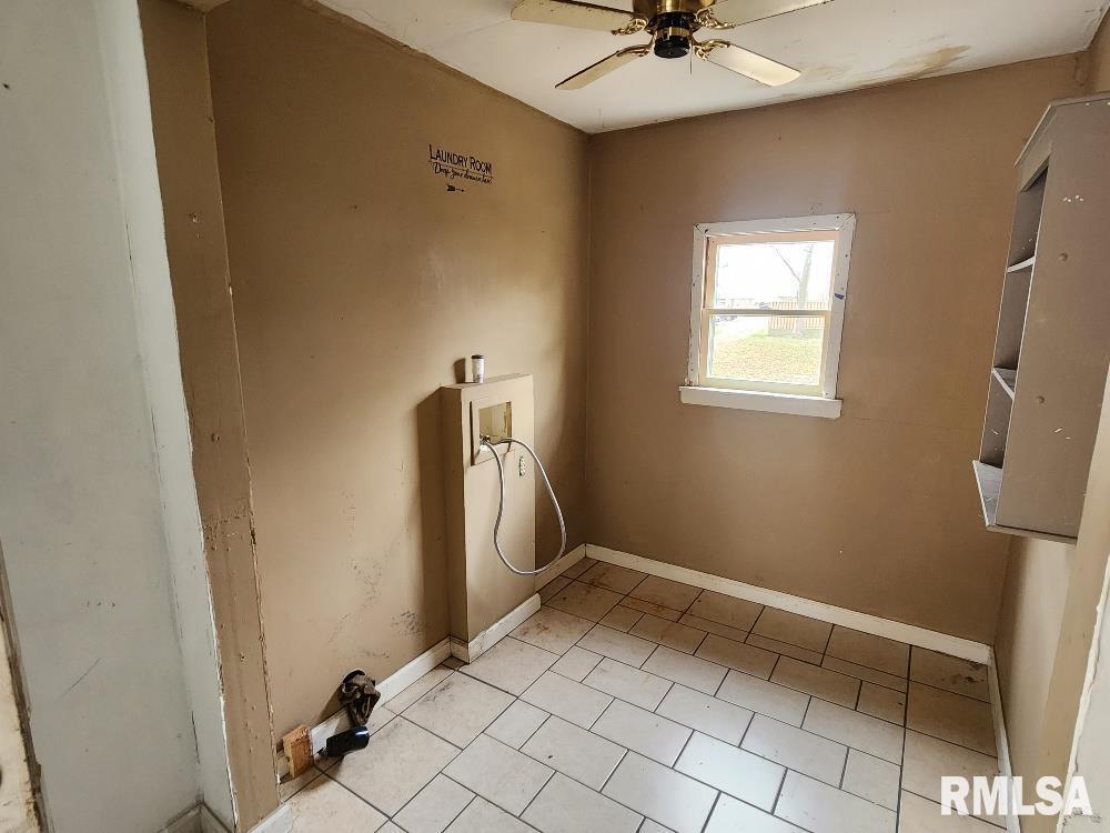 215 North 8th Street Mount Vernon, IL 62864 - Photo 7 of 27