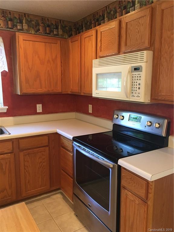 102 Rhett Court Fort Mill, SC 29715 - Photo 5 of 16 Gallery Image 5