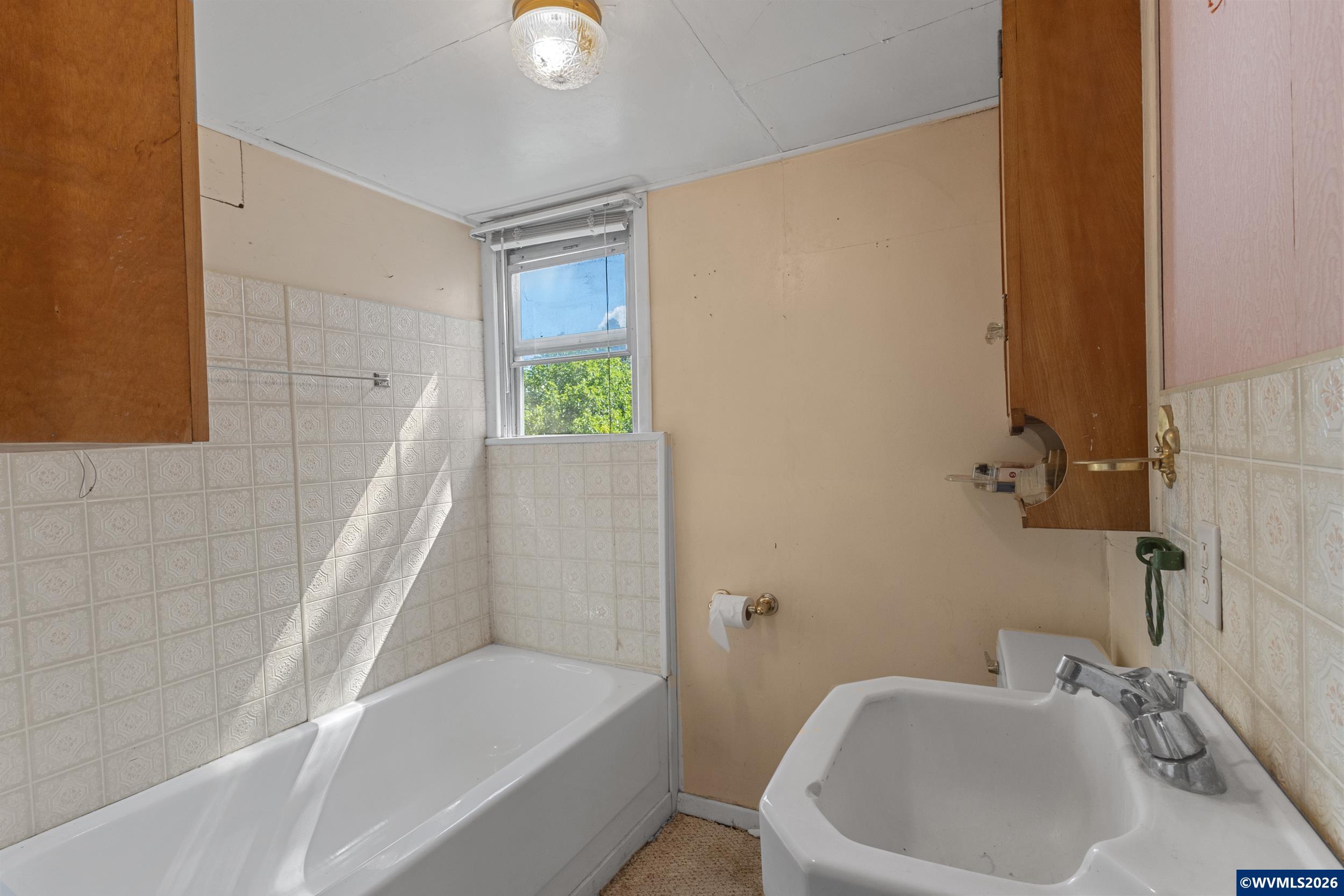 4545 Hazelgreen Road Northeast Salem, OR 97305 - Photo 16 of 33