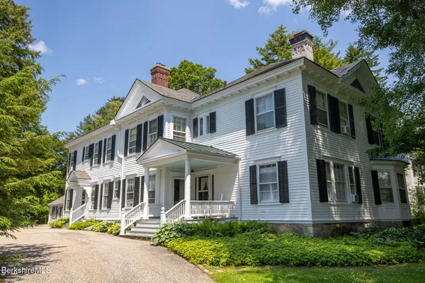 $190,000 | 41 Main Street, Unit 7, Stockbridge, MA 01262