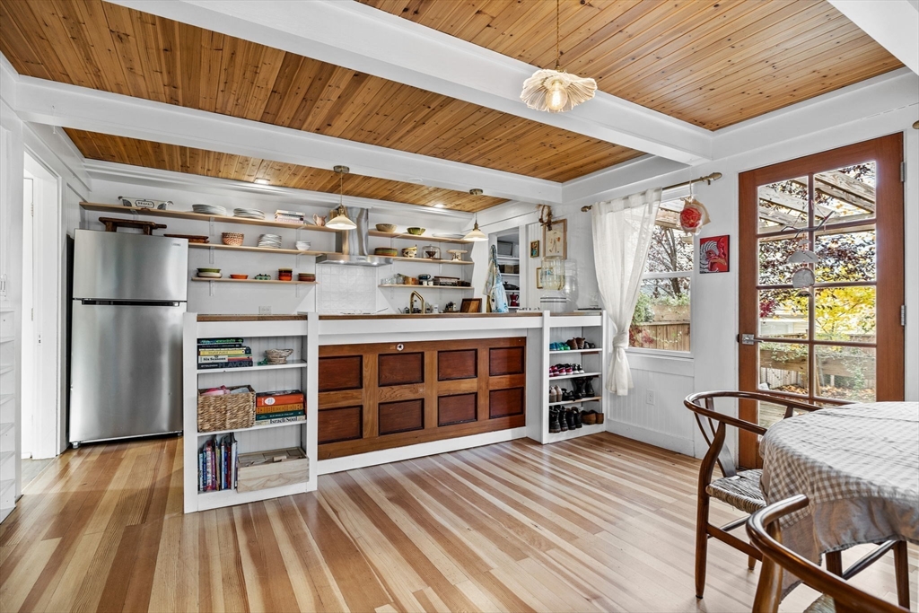 72-74 Butler Street, Unit 2 Salem, MA 01970 - Photo 11 of 42