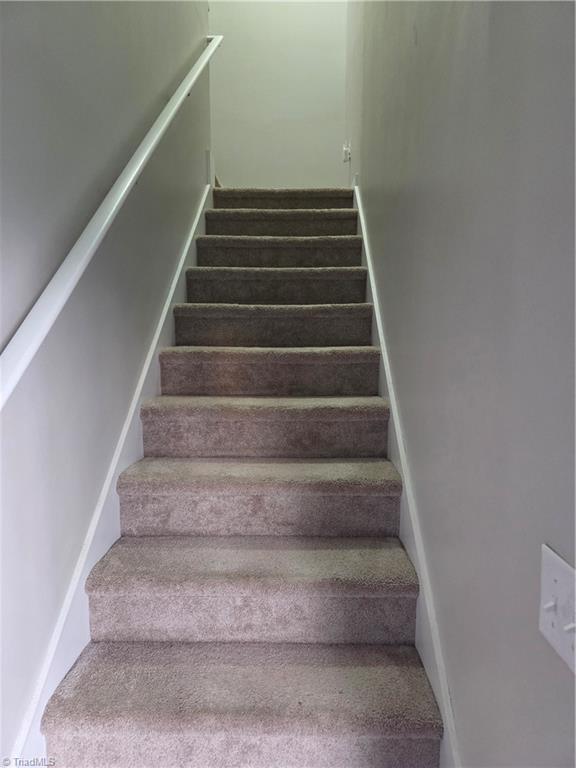 1806 Franklin Avenue High Point, NC 27260 - Photo 9 of 28
