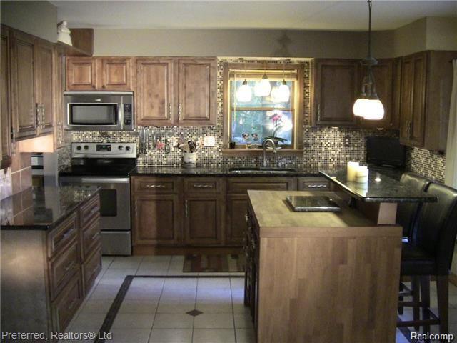 11633 Territorial Road Munith, MI 49259 - Photo 4 of 27 GetMedia.jpg
