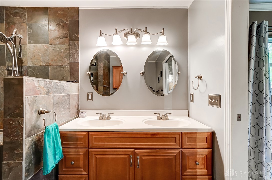 1084 East Rahn Road Centerville, OH 45429 - Photo 23 of 46 Gallery Image 23