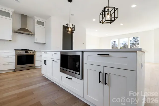 $2,500 | 3519 Avalon Avenue, Charlotte, NC 28208