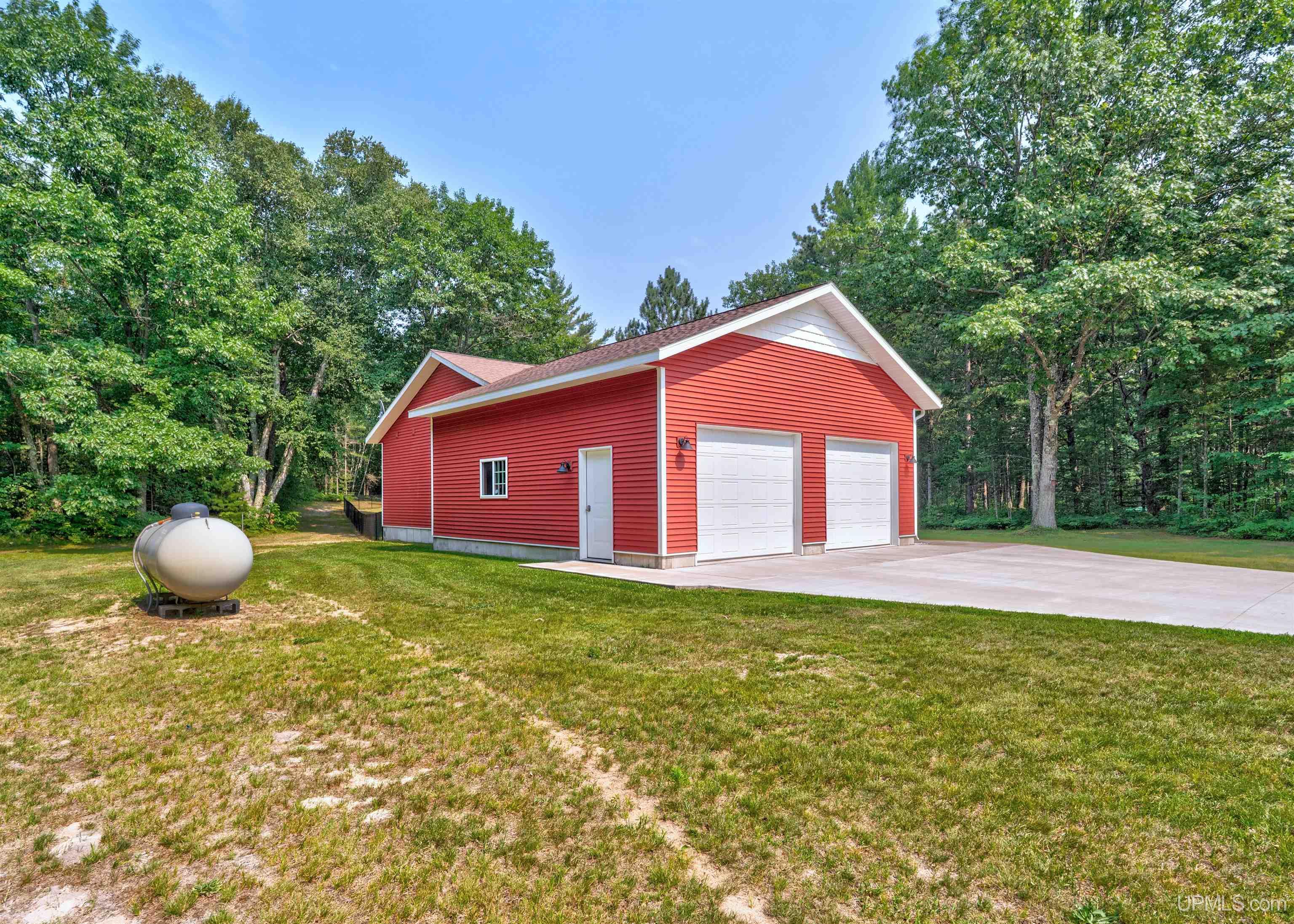 9048 .25 Road Garden, MI 49835 - Photo 6 of 49