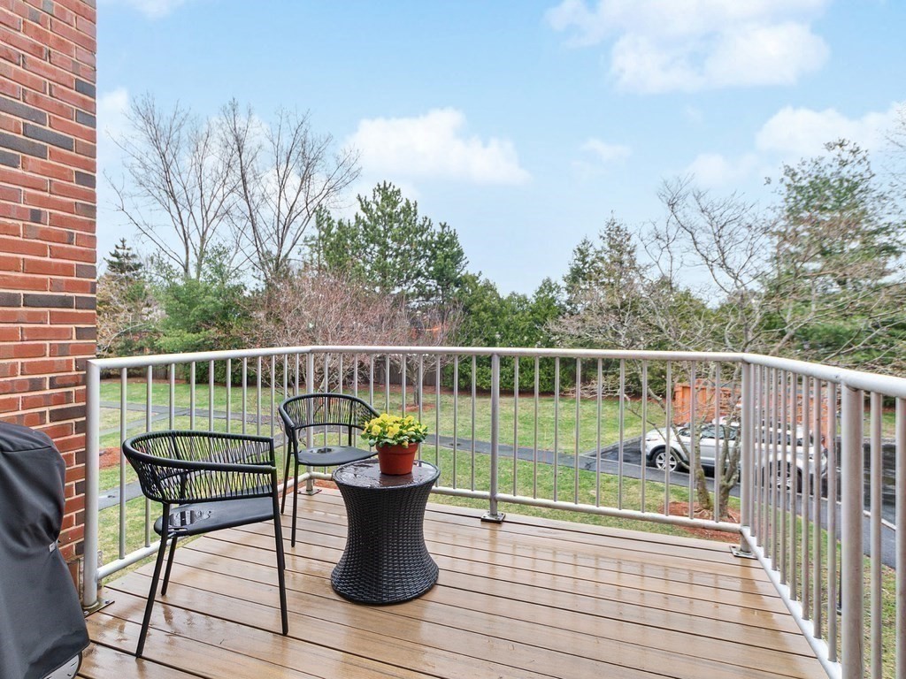 7 Conant Road, Unit 13 Winchester, MA 01890 - Photo 6 of 23