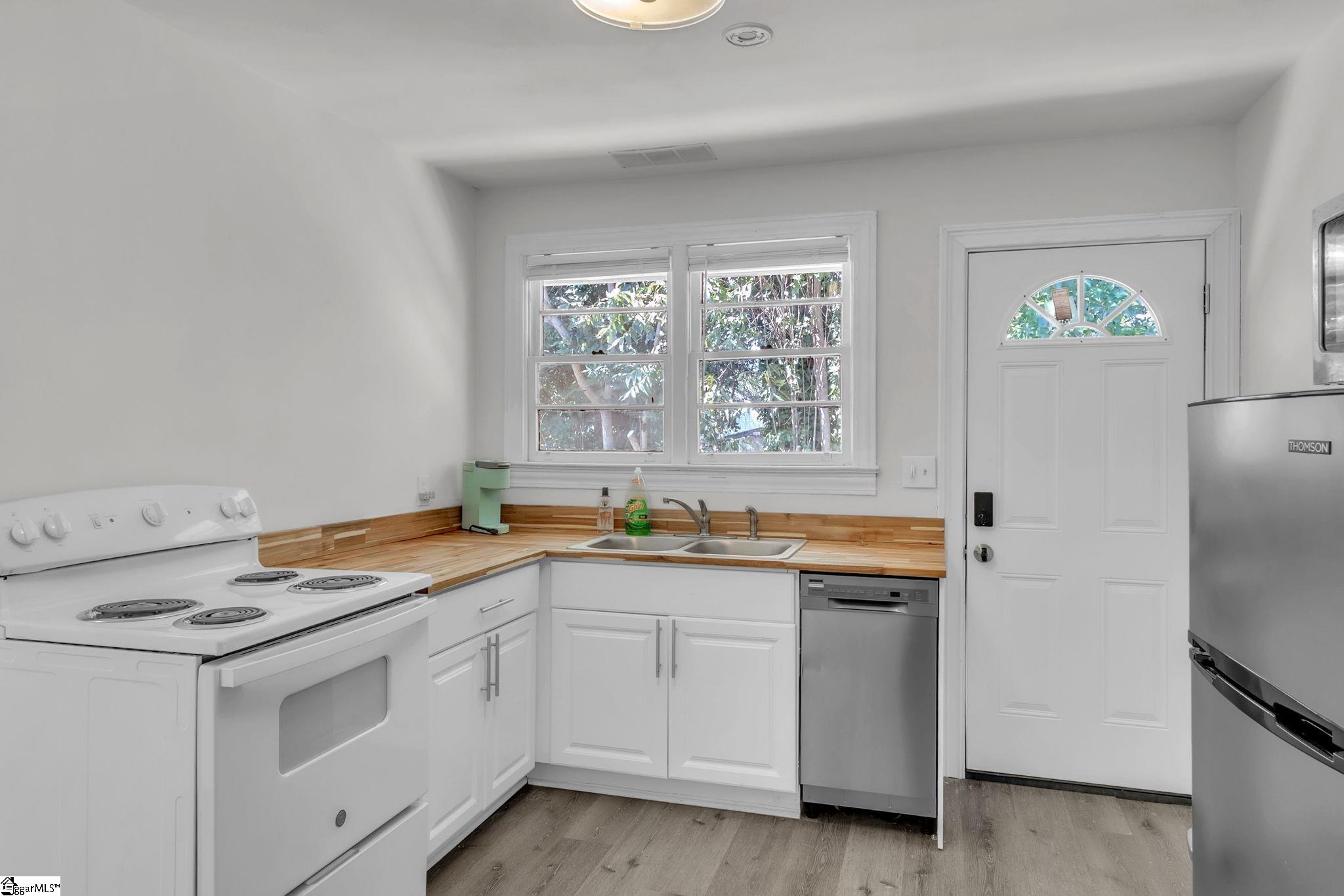 109 Dime Street Greenville, SC 29607 - Photo 11 of 25