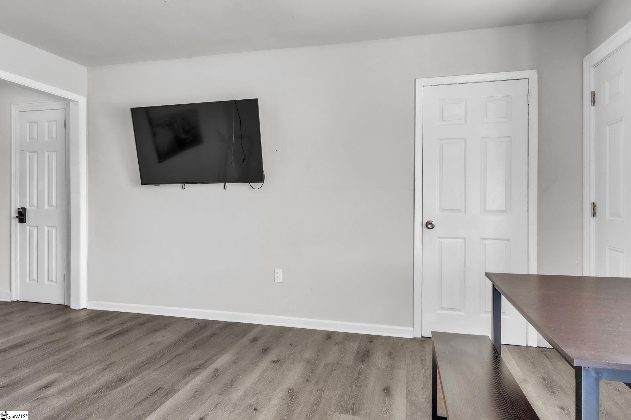 109 Dime Street Greenville, SC 29607 - Photo 4 of 25