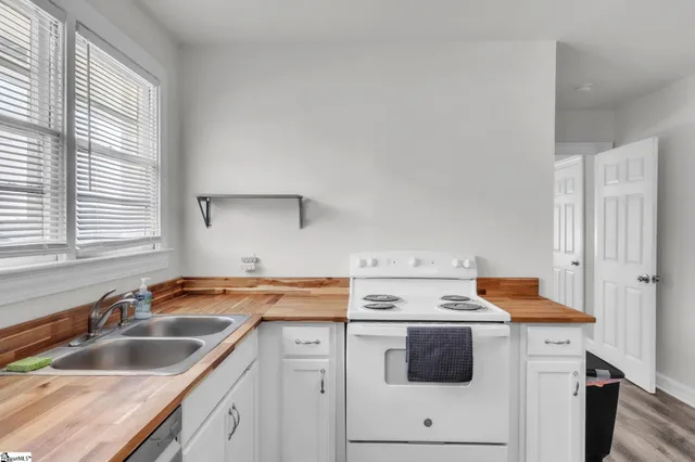 $325,000 | 109 Dime Street, Greenville, SC 29607