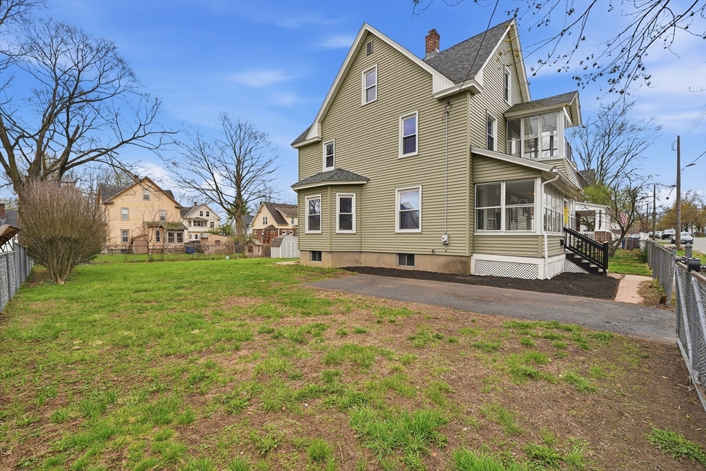 15 High Street West Springfield, MA 01089 - Photo 3 of 41