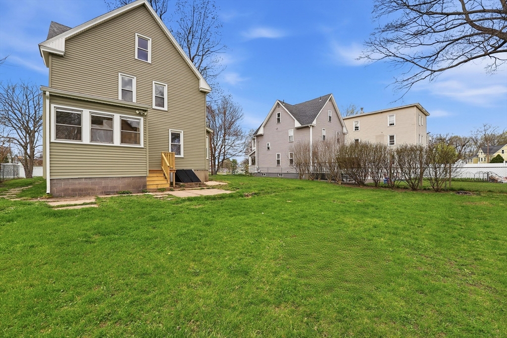 15 High Street West Springfield, MA 01089 - Photo 5 of 41