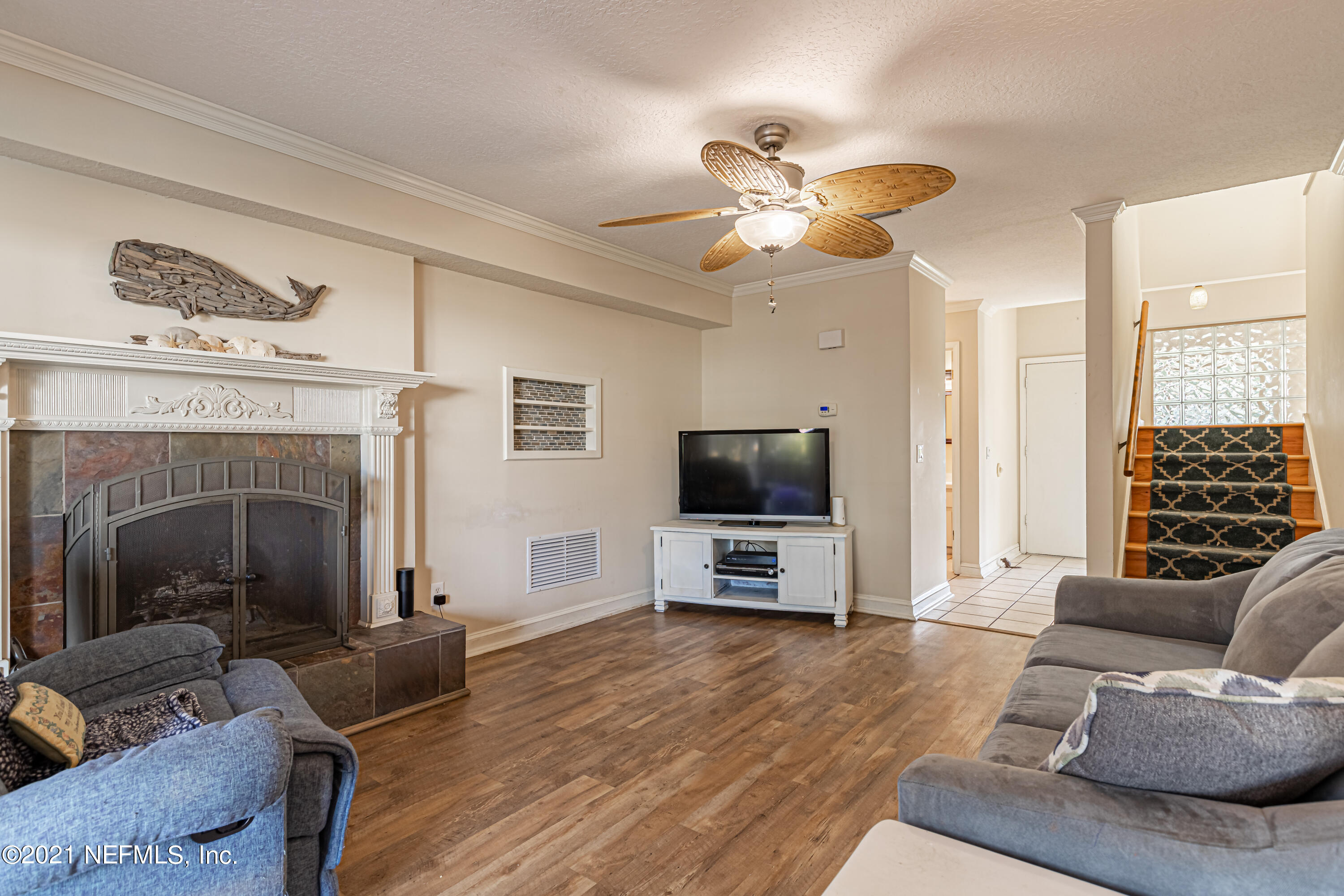6005 Briar Forest Road North Jacksonville, FL 32277 - Photo 17 of 32 4 Family Room-2