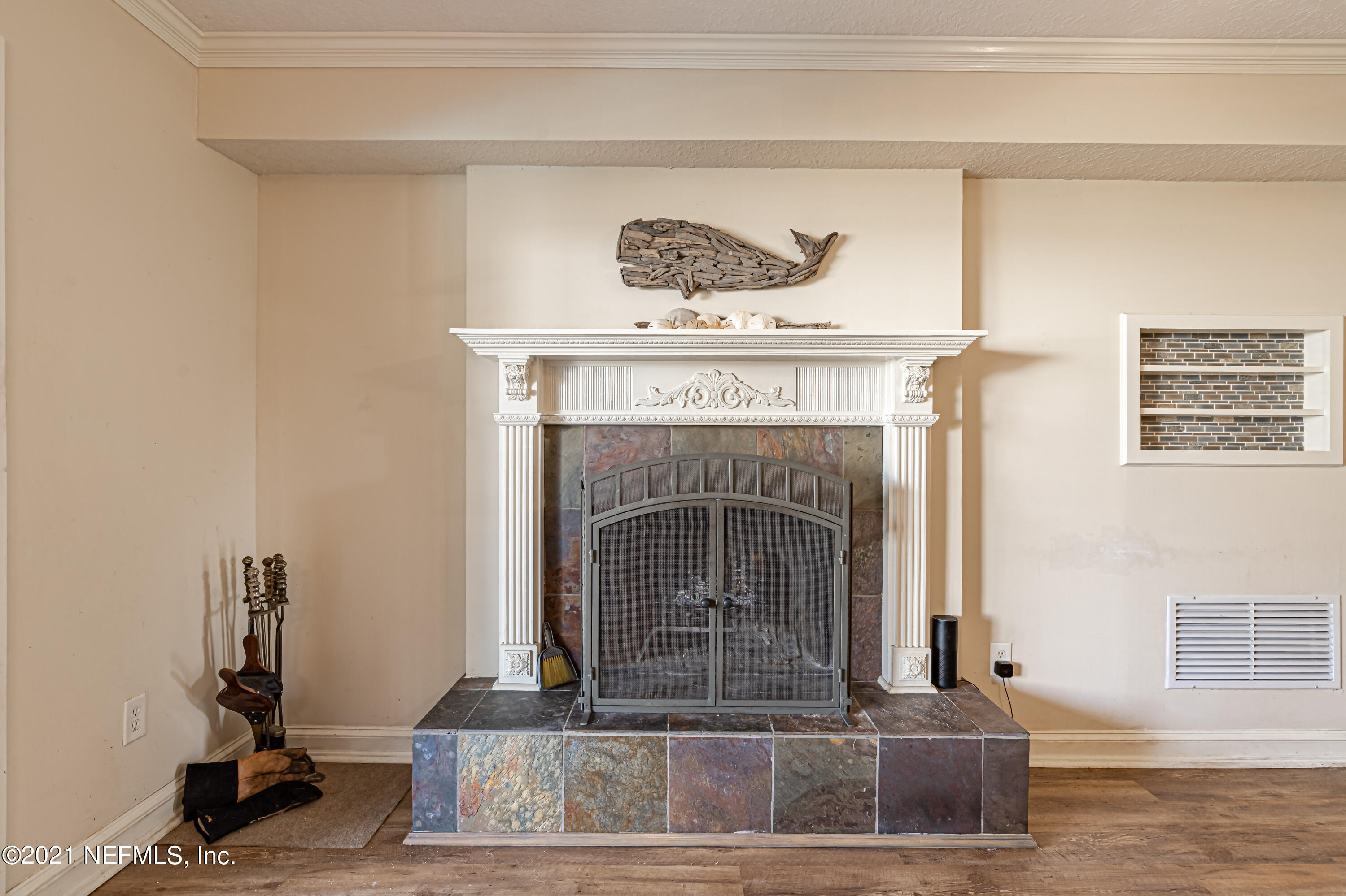 6005 Briar Forest Road North Jacksonville, FL 32277 - Photo 18 of 32 6 Fireplace