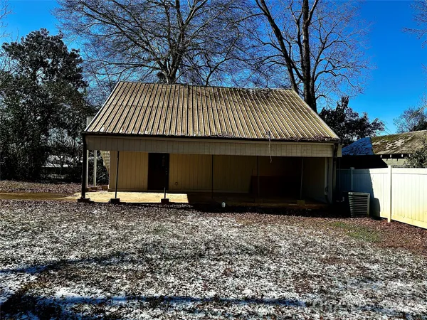 $1,385 | 708 A Union Street South, Concord, NC 28025