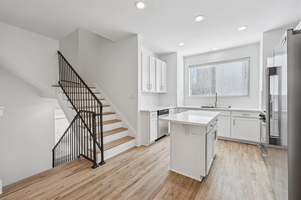 1511 Bluff Ridge Way Dallas, TX 75206 - Photo 12 of 39