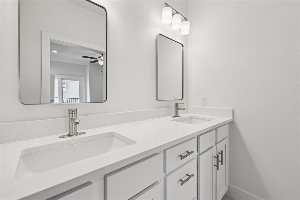 1511 Bluff Ridge Way Dallas, TX 75206 - Photo 21 of 39