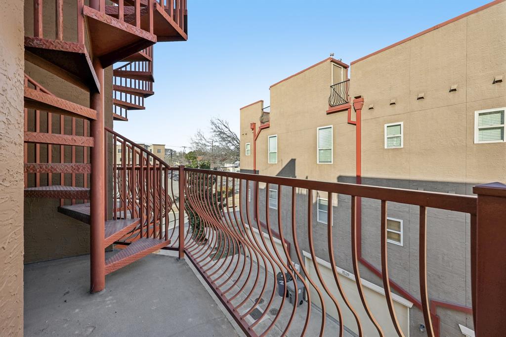 1511 Bluff Ridge Way Dallas, TX 75206 - Photo 28 of 39