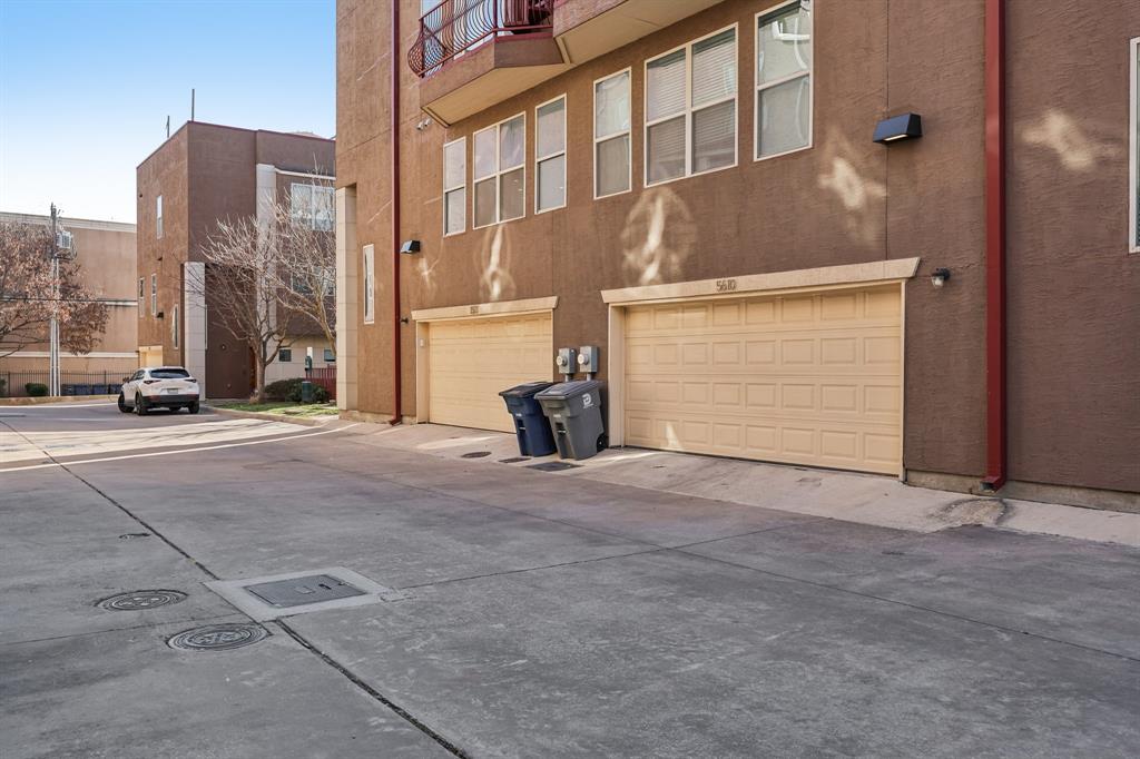 1511 Bluff Ridge Way Dallas, TX 75206 - Photo 30 of 39