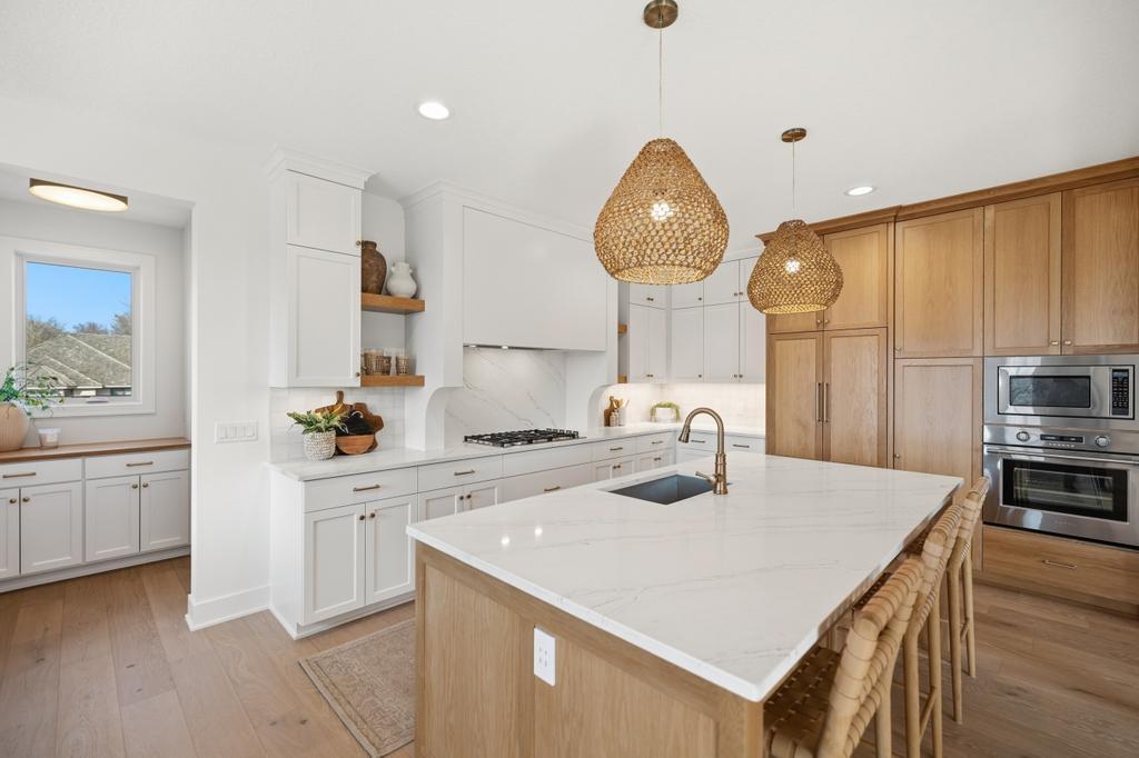 11184 Johnson Ridge Eden Prairie, MN 55347 - Photo 11 of 52