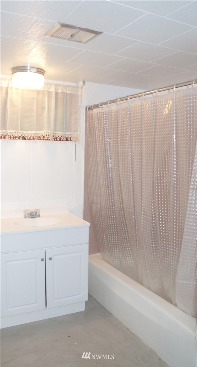 649 Southwest Berry Lake Road Port Orchard, WA 98367 - Photo 19 of 24 Gallery Image 19