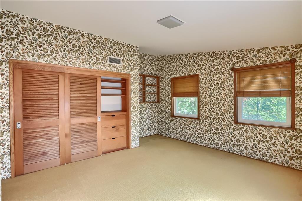 224 Gentry Road Coraopolis, PA 15108 - Photo 18 of 25 Gallery Image 18