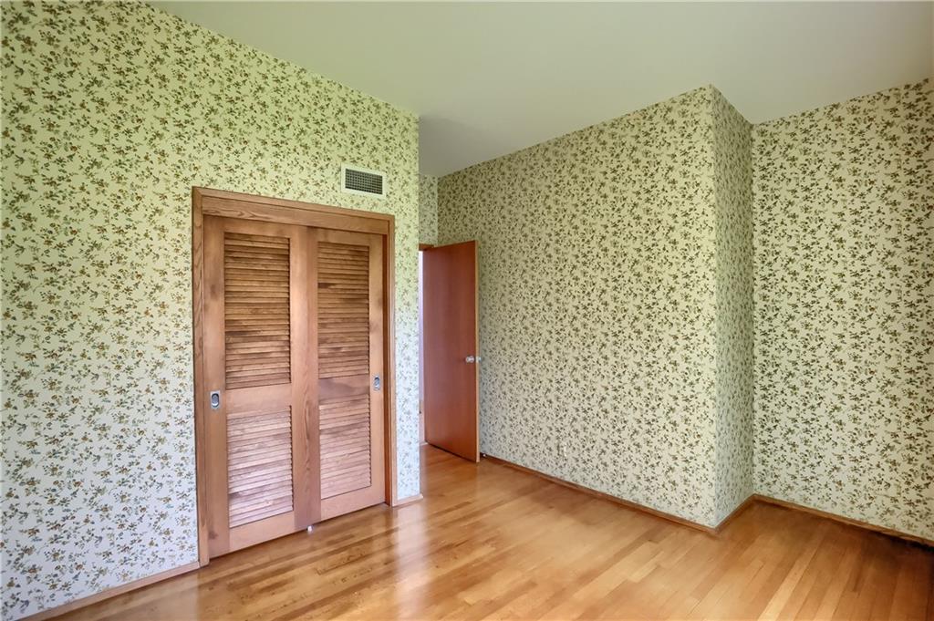 224 Gentry Road Coraopolis, PA 15108 - Photo 20 of 25 Gallery Image 20