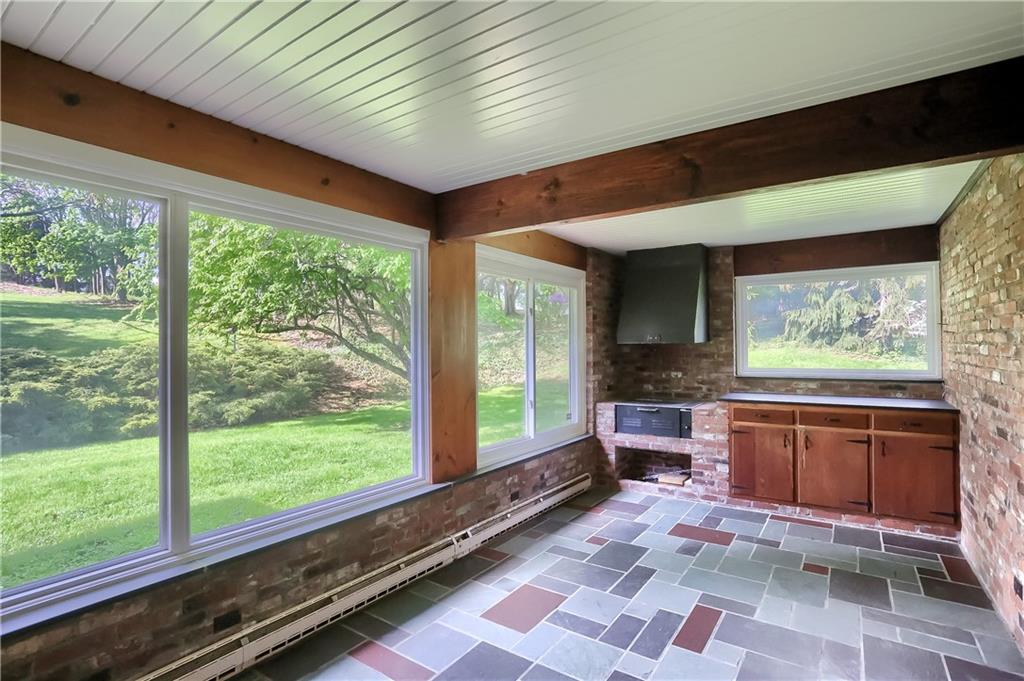 224 Gentry Road Coraopolis, PA 15108 - Photo 22 of 25 Gallery Image 22