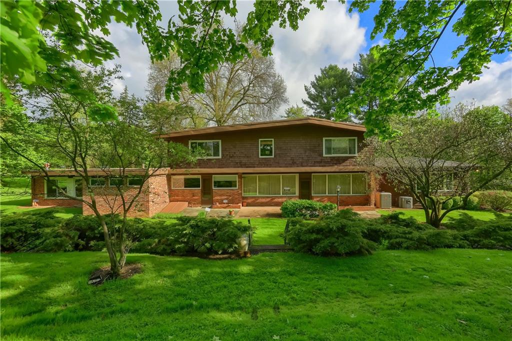 224 Gentry Road Coraopolis, PA 15108 - Photo 24 of 25 Gallery Image 24